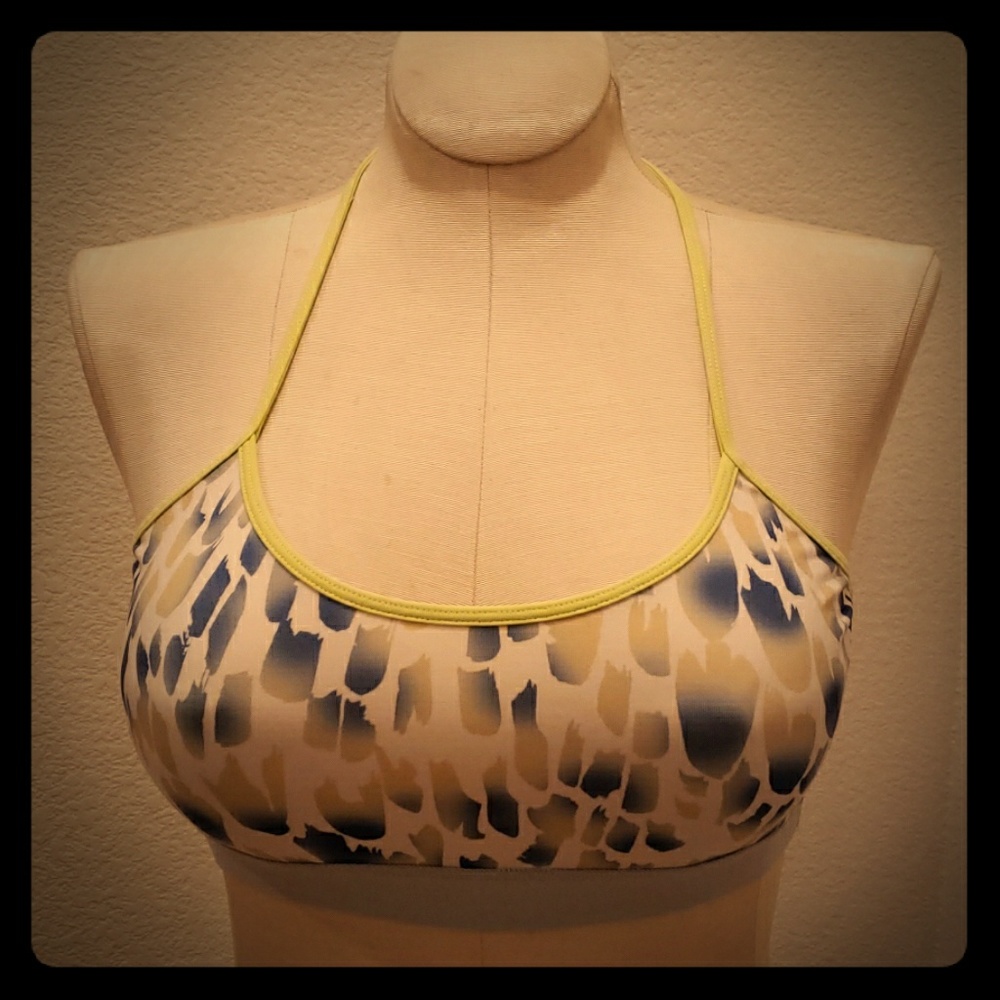 Sports bra